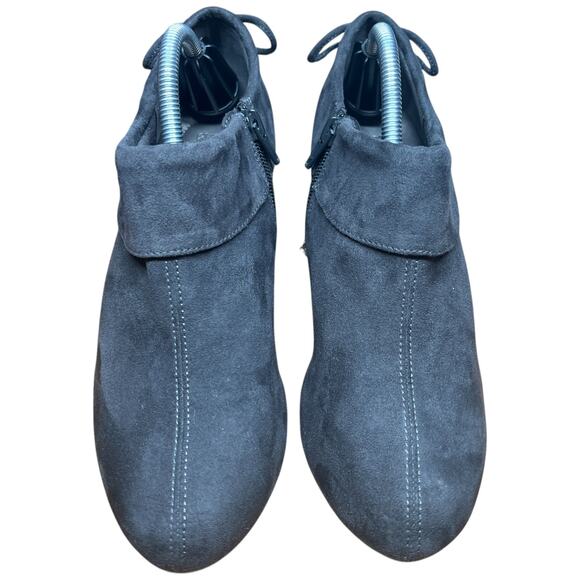 COACH and FOUR Women's Size 8 Gray Suede Ankle Booties Zip Cuffed Bow Heels - Picture 8 of 14